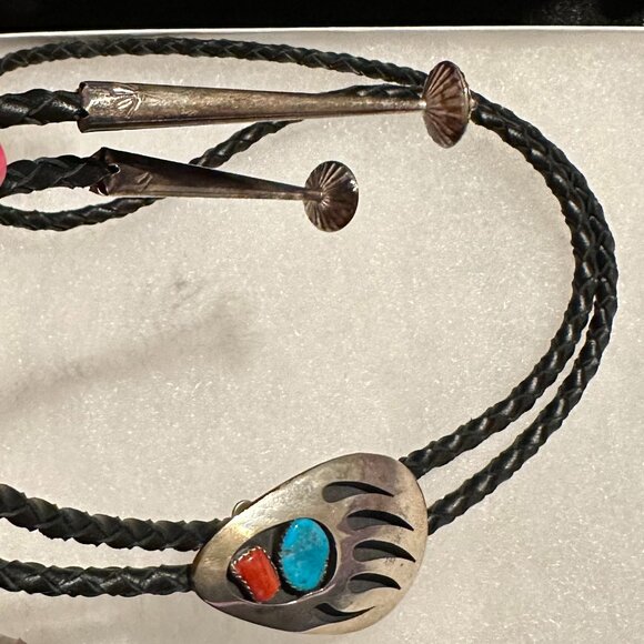 Vintage Navajo Turquoise and Coral Bear Claw Bolo Tie by Thomas Nez - Picture 4 of 9